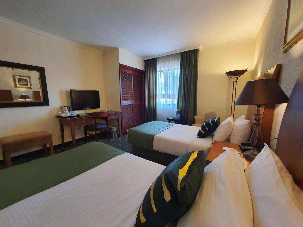 Arena Space Hotel Amman Bagian luar foto