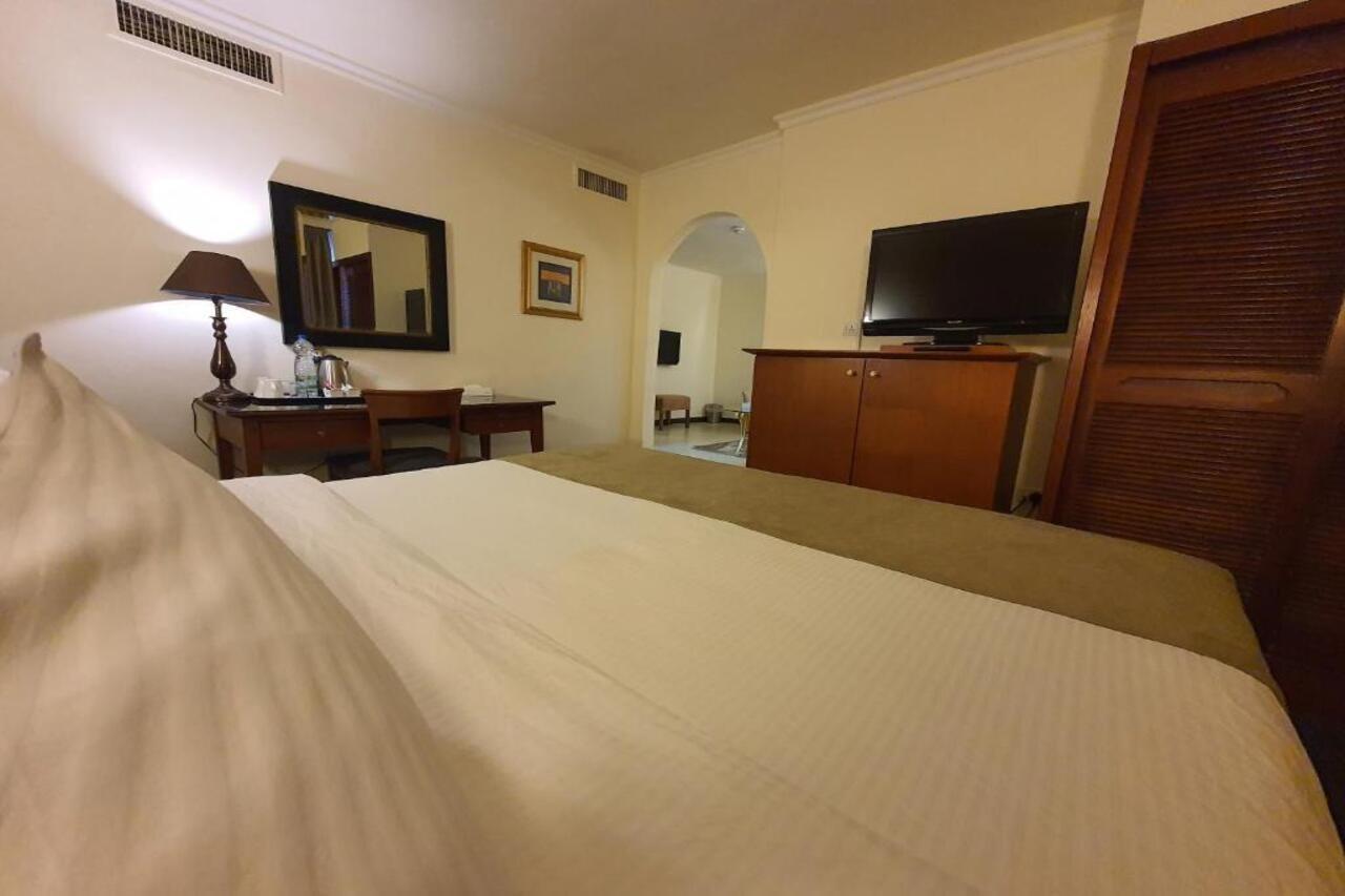 Arena Space Hotel Amman Bagian luar foto