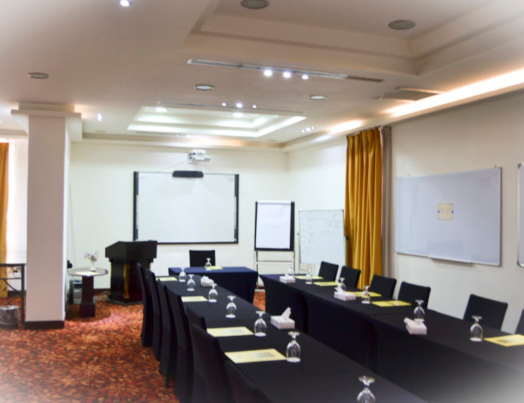 Arena Space Hotel Amman Bagian luar foto